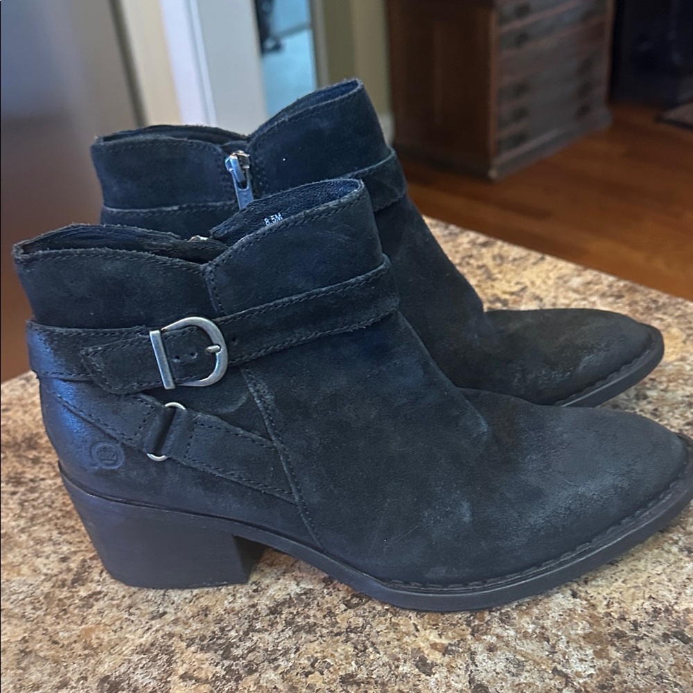 Born Black Leather Suede Zip Ankle Boots WOMENS 8.5